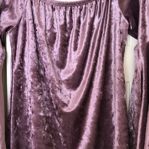 Off the Shoulder Velvet Dress Bell Sleeves - Picture 3 of 3